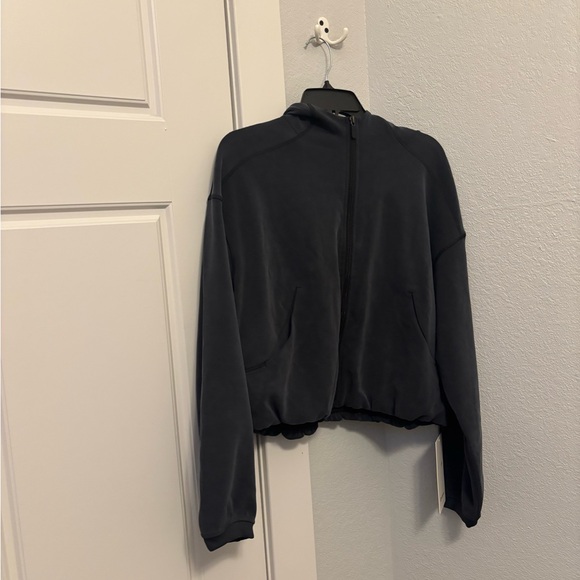 NWT!🍋🍋Lululemon Softstreme Full-Zip Hoodie🍋🍋. Size 8. Color Black. - Picture 9 of 13